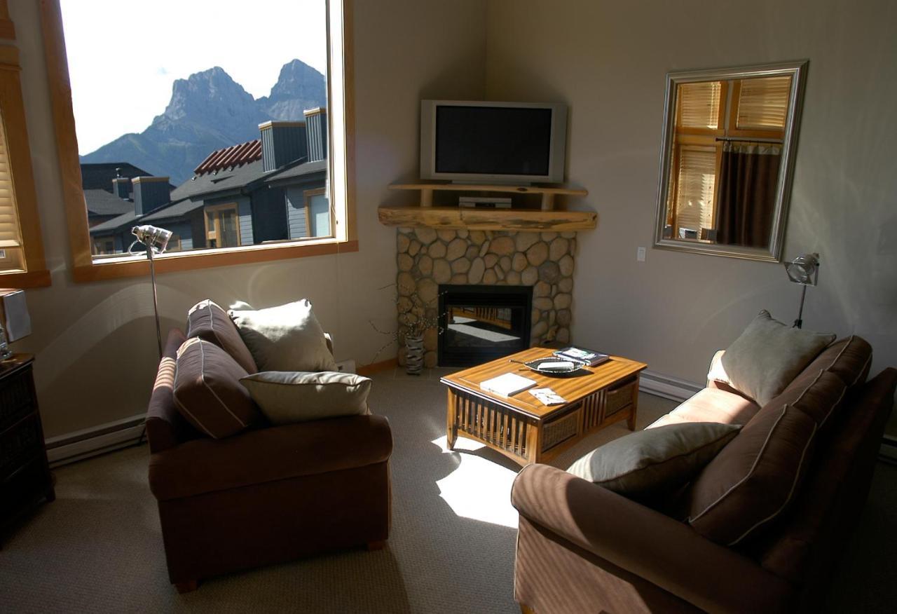 Apartment 407, Contemporary Decor Canmore Dış mekan fotoğraf