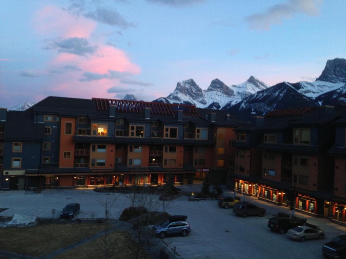 Apartment 407, Contemporary Decor Canmore Dış mekan fotoğraf